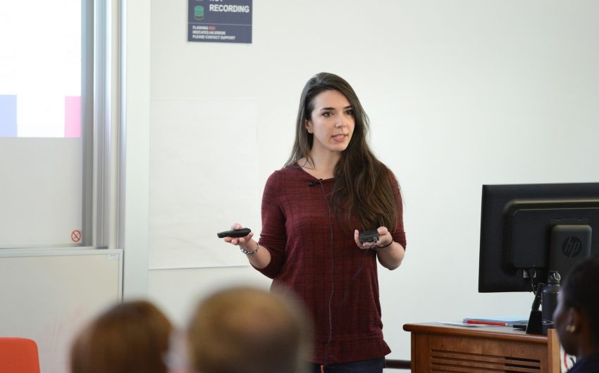 Theodora Tsouloufi speaking at Agrifood event